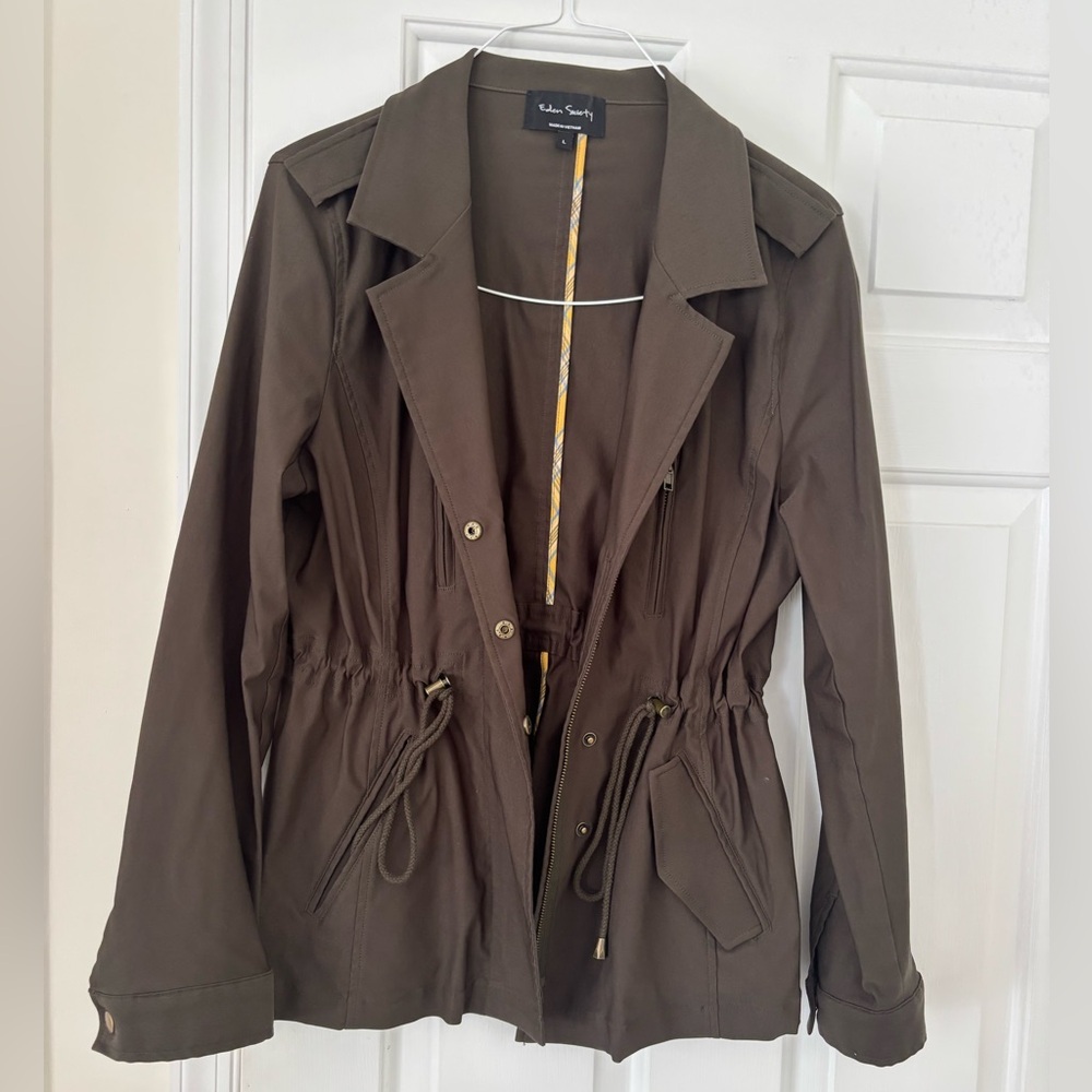 Brown Utility Jacket with Elasticized Waist and Structured Shape